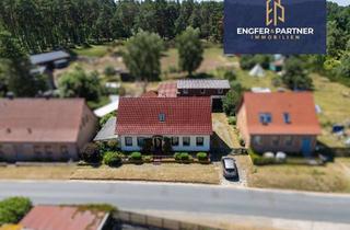 Einfamilienhaus kaufen in 17252 Roggentin, Wohn-Ensemble mit Charme: Einfamilienhaus + Hofhaus zum Gestalten | Mehrgenerationswohnen möglich!