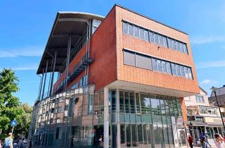 Büro zu mieten in 22143 Rahlstedt, Repräsentative, moderne Bürofläche mit ca. 699 m² im Zentrum von Hamburg-Rahlstedt, 11 TG-Plätze