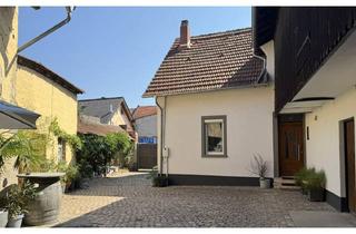 Einfamilienhaus kaufen in 67574 Osthofen, Modernisiertes Einfamilienhaus mit Garten, Hof und Nebengebäude