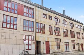 Wohnung kaufen in 90762 Fürth, Frei verfügbare 2-Zimmer-Wohnung im Zentrum von Fürth