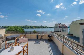 Wohnung kaufen in 14467 Potsdam, Traumhafte 3-Zimmer-Wohnung mit ca. 19,5 Meter Bootssteg und Wasserblick in bester Lage von Potsdam