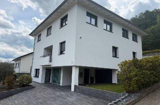 Einfamilienhaus kaufen in 79541 Lörrach, Lörrach - Exklusives EFH mit Pool in ruhiger Bestlage von Lörrach-Hauingen