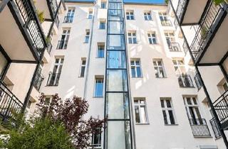 Wohnung kaufen in Prenzlauer Berg, 10439 Berlin, Berlin - Berliner Altbauperle mit Balkon in Prenzlauer Berg