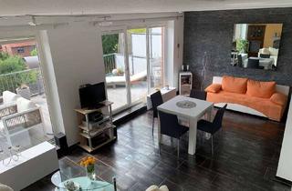 Wohnung kaufen in 30823 Garbsen, Stilvoll modernisiert: 2-Zimmer-Maisonette mit Dachterrasse und TG -Stellplatz in Garbsen