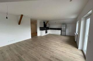 Wohnung mieten in Gotthard-Schuler-Str. 19, 69242 Mühlhausen, Moderne 3-Zimmer-Dachgeschosswohnung (ca. 120 m²) mit Balkon, Garage & großem Garten in Rettigheim