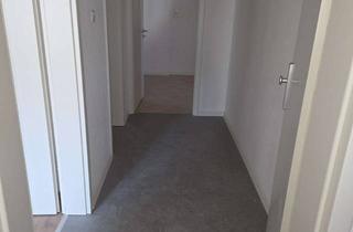 Wohnung mieten in 60437 Kalbach, Frisch renovierte 2.5-Zimmer-Wohnung