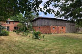 Grundstück zu kaufen in Dorfstraße, 17440 Kröslin, Historisches Backsteinhaus mit 3.062 m² Grundstück, großer Scheune und Ausbaupotenzial nahe Usedom