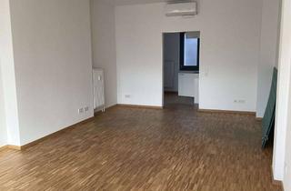 Praxen mieten in Alter Falterstraße 23, 65933 Griesheim, Stilvoll saniert: Praxisflache in Frankfurt-Griesheim