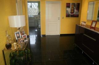Wohnung kaufen in 45131 Rüttenscheid, Renovierte, sonnige Wohnung im Haumann-/Pelmanviertel.