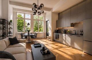Wohnung kaufen in 14057 Charlottenburg, 5.169,- pro QM - IMPOSANTES STADTHAUS + 100 qm POOLHALLE - 300 qm Ziergarten- dicht Lietzensee
