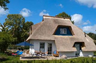 Einfamilienhaus kaufen in 17459 Koserow, Koserow - Reetgedecktes Einfamilienhaus ruhige Lage nah Meer + Achterwasser