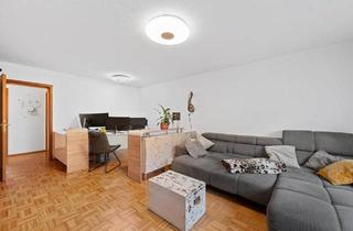 Wohnung kaufen in 75365 Calw, Calw - Gepflegte 3-Zimmer-ETW in Calw mit Balkon, Terrasse & Stellplatz