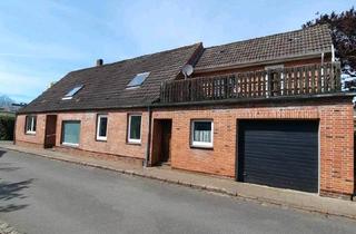 Haus kaufen in 25774 Lunden, Lunden - Großes Haus für fleißige Hände