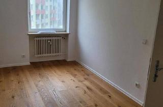 Wohnung kaufen in 85221 Dachau, Dachau - Wohnung in Dachau, S Bahn fußläufig erreichbar