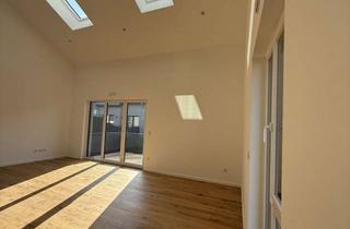 Wohnung kaufen in Bertastr. 2C, 63743 Obernauer Kolonie, Lichtdurchflutetes Wohnerlebnis mit Galerie