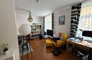 Wohnung mieten in 80469 Ludwigsvorstadt-Isarvorstadt, Charmante 2-Zimmer-Altbauwohnung im Glockenbachviertel
