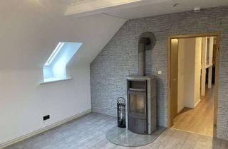 Wohnung mieten in 31275 Lehrte, 2,5-Zimmer DG-Wohnung - Lehrte-Süd - Kamin - großer Garten