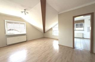 Wohnung mieten in 35614 Aßlar, Sonnige Dachgeschosswohnung mit Loggia in Aßlar
