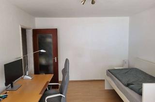 Wohnung mieten in Wörthstraße 32, 68199 Neckarau, Schön gelegene 1-Zimmer-Wohnung mit Terrase zum Hof