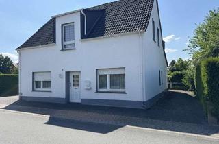 Einfamilienhaus kaufen in 59558 Lippstadt, Einfamilienhaus in Dedinghausen, auch als Investment geeignet