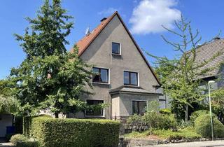 Villa kaufen in 45136 Bergerhausen, Familienvilla mit Gartenidylle oberhalb der Ruhr - Seltene Gelegenheit!