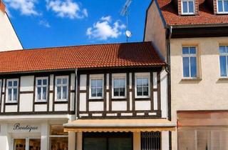 Immobilie kaufen in 39288 Burg, Dieses Haus wartet nicht nur auf einen Käufer. Es wartet auch auf jemanden mit Visionen.