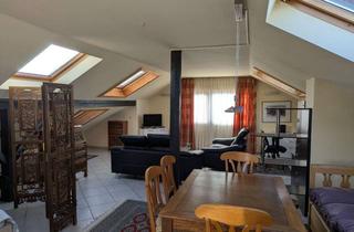 Immobilie mieten in Holbeinstr. 19, 71083 Herrenberg, Sonniges großes Apartment all-inclusive möbliert – Ammertalbahn 100m, ruhige Lage
