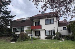 Einfamilienhaus kaufen in 73274 Notzingen, 73274 Notzingen: Schönes Einfamilienhaus mit Einliegerwohnung zum Verkauf. Doppelgarage. Frei.