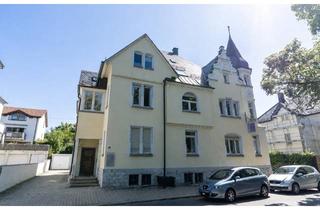 Wohnung kaufen in 78050 Villingen-Schwenningen, Wohnen mit Villenflair – hochwertige Dachgeschosswohnung mit Balkon in Villingen