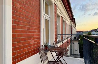 Wohnung kaufen in 10435 Mitte, bezugsfrei & provisionsfrei: Renovierter Altbau mit 2 Balkonen, Aufzug und Einbauküche am Mauerpark