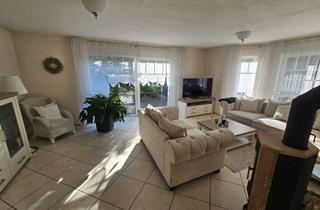 Wohnung kaufen in 57258 Freudenberg, Sehr attraktive Eigentumswohnung (wie eine Doppelhaushälfte) in zentraler Toplage von Freudenberg
