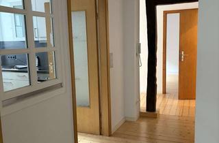 Wohnung mieten in 37073 Göttingen, Ruhige 2,5 Zi-Altbau- Whg. mit Terrasse im Zentrum