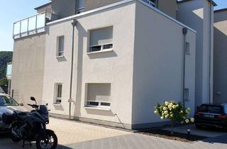 Wohnung mieten in Breitscheider Straße, 53547 Roßbach, Zuhause mit 2 Zimmern und gehobener Ausstattung in Roßbach
