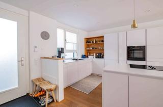 Haus mieten in Mühltalstraße 11, 69121 Handschuhsheim, Gehobene Doppelhaushälfte (2021) mit 6 Zimmern, 2 Bädern, Sauna, Klimaanlage & Garten in Heidelberg‑