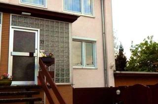 Haus mieten in 30851 Langenhagen, Reihen - Endhaus mit Garten und Garage zum 1.11.26
