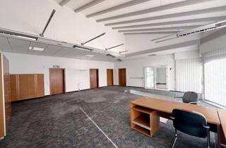 Büro zu mieten in Bahnhofstraße, 56424 Staudt, Barrierefreie Büro-/Praxisflächen 163–208 m² in Staudt – auch als Ladenfläche