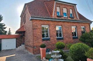 Haus kaufen in 39576 Stendal, Stendal - Zweifamilienhaus mit Ferienhaus und viel Natur. PROVISIONSFREI