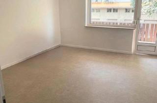 Wohnung kaufen in 34121 Kassel, Kassel - Provisionsfreie Helle 3-ZKB mit 2 Balkonen in Kassel-Wehlheiden