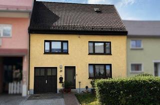 Reihenhaus kaufen in Wümbacher Straße 25, 98693 Ilmenau, *** Schnell: Renovierungsbedürftige Haus sucht dringend Käufer!