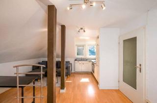 Wohnung kaufen in 22607 Groß Flottbek, Oben drüber nur der Himmel - Ihre stilvolle Dachgeschosswohnung in Groß Flottbek.