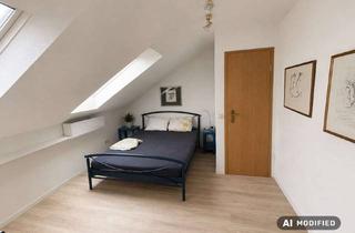 Wohnung kaufen in 90587 Obermichelbach, 2,5 Zimmer Dachgeschosswohnung in Zweifamilienhaus mit eigenem Gartenanteil