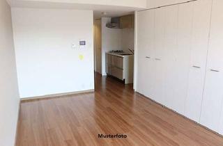 Wohnung kaufen in Güldenwerth. xx, 42857 Remscheid, 3-Zimmer-Wohnung nebst Garage + provisionsfrei +