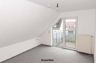 Wohnung kaufen in Gartenstr. xx, 73087 Bad Boll, 4-Zimmer-Wohnung mit Balkon und Dachterrasse in gutem Zustand