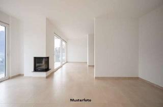 Wohnung kaufen in Leibnizstraße xx, 10625 Charlottenburg, Großzügige 3½-Zimmer-Wohnung mit Loggia