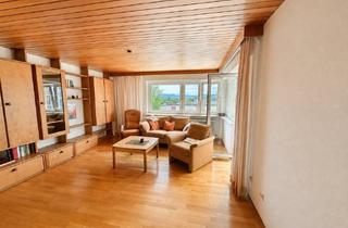 Wohnung kaufen in 73257 Köngen, Helle 2-Zi.-Whg. mit Aufzug, Balkon und Einzelgarage in Köngen
