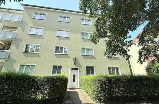 Wohnung kaufen in 01277 Striesen-Ost, Leerstehende 2,5 Zimmerwohnung! Loggia! Tageslichtbad! Badewanne!