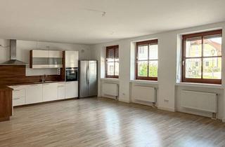 Wohnung mieten in Seibersdorfer Straße 11a, 84375 Kirchdorf, Helle 2-Zimmer-Wohnung mit großer Einbauküche & 2 Stellplätzen – 80 m²