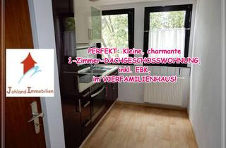 Wohnung mieten in Dieckerstraße 66, 46047 Schlad, PERFEKT: Kleine 1-Zimmer-Dachgeschosswohnung, inkl. EBK, in ruhigem Vierfamilienhaus!