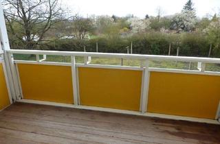 Wohnung mieten in Kastanienweg 17, 06406 Bernburg, 4 Zimmer mit Balkon in Strenzfeld