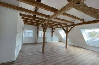 Wohnung mieten in Schmiedeberg, 73529 Schwäbisch Gmünd, Hochwertig sanierte Dachgeschosswohnung mit sichtbarem Fachwerk und moderner Einbauküche